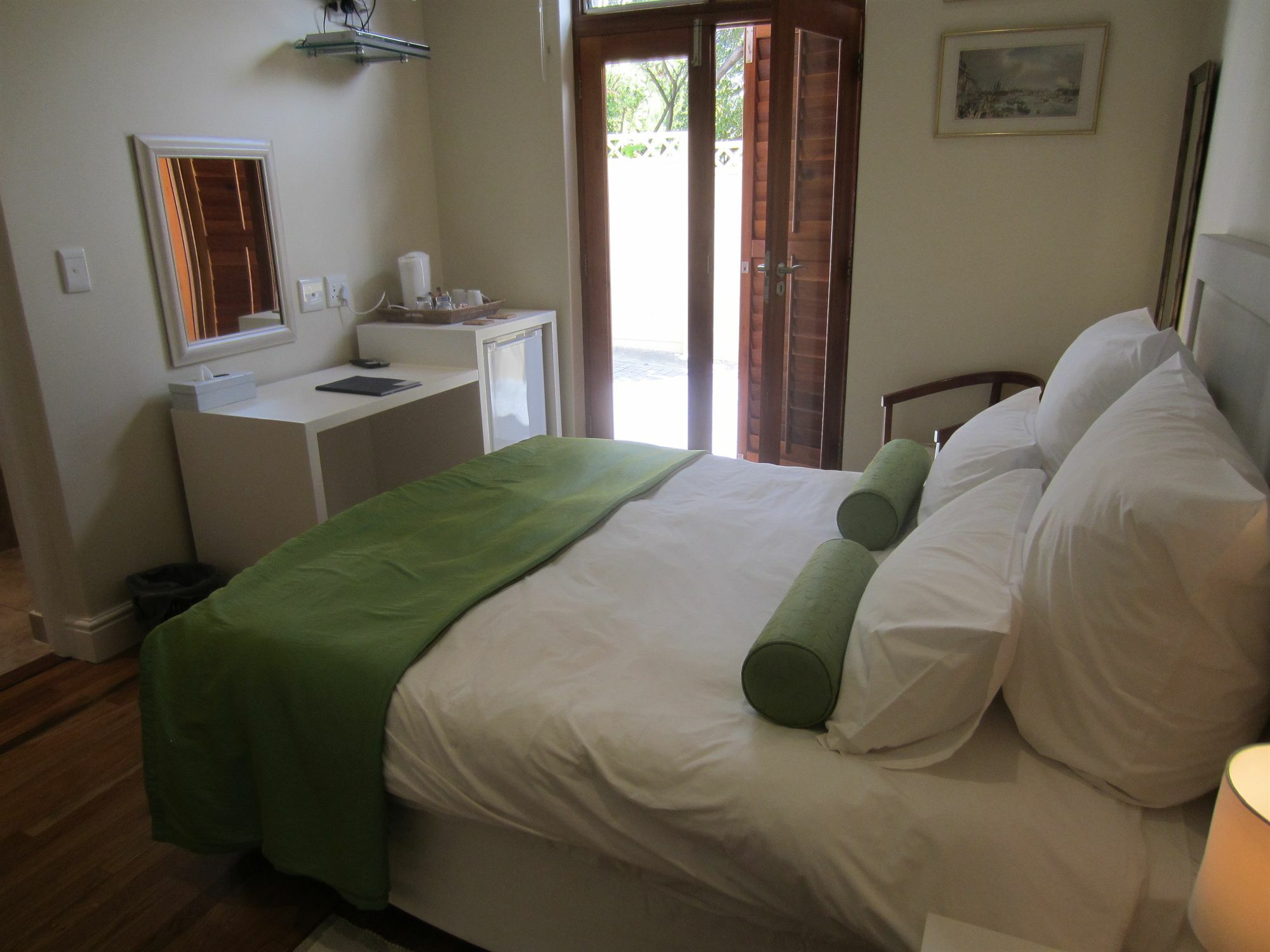 Loloho Lodge - 24H Solar Power เคปทาวน์ ภายนอก รูปภาพ
